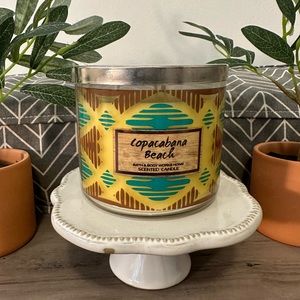 Brand new - Bath & Body Works 3-Wick candle